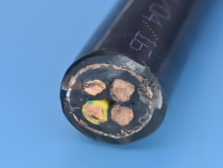 電線電纜生產(chǎn)工藝流程和結(jié)構(gòu)越復(fù)雜，疊加的層次就越多.jpg